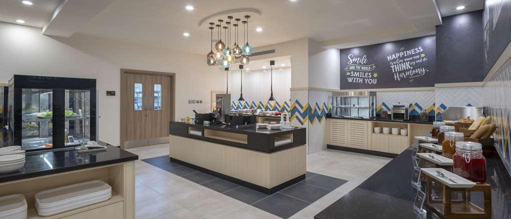 Hampton By Hilton Doha Old Town Exterior foto